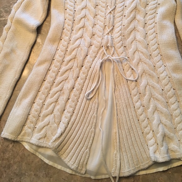 Sweater - Picture 4 of 4